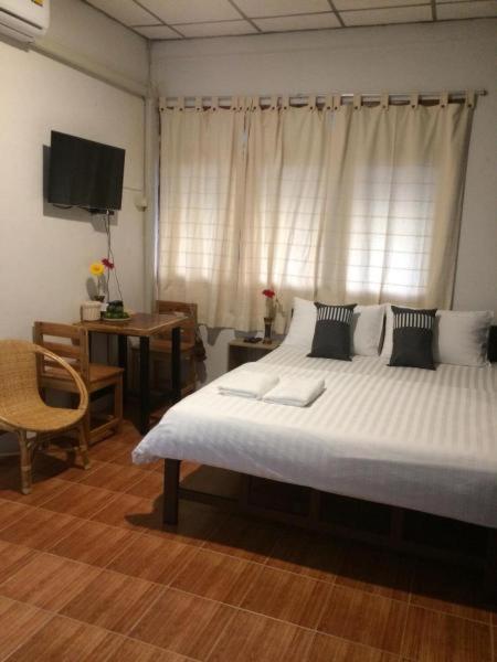 Banana Hostel Donmuang Бангкок Екстер'єр фото