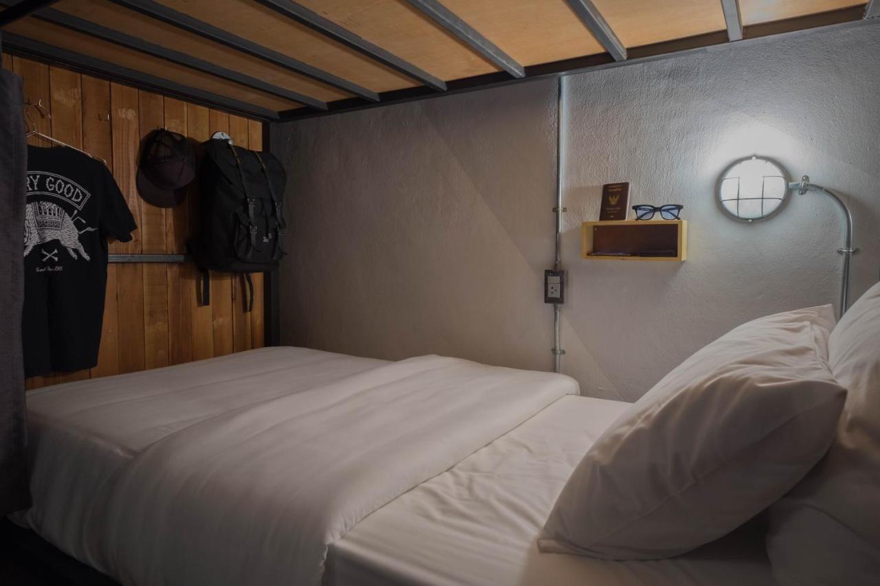 Banana Hostel Donmuang Бангкок Екстер'єр фото