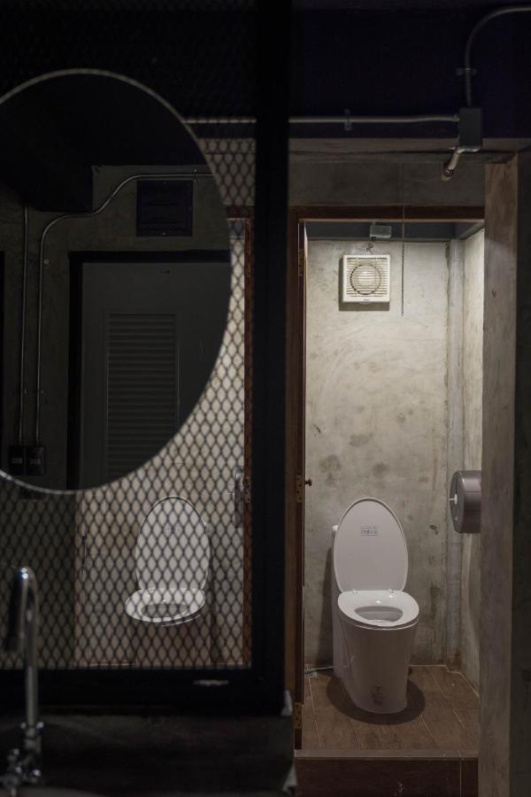 Banana Hostel Donmuang Бангкок Екстер'єр фото
